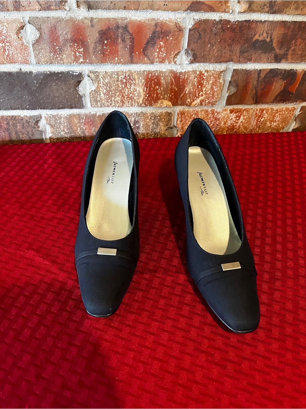 Jasmin East Navy Blue Matte Fabric Dress Pumps Size:7M